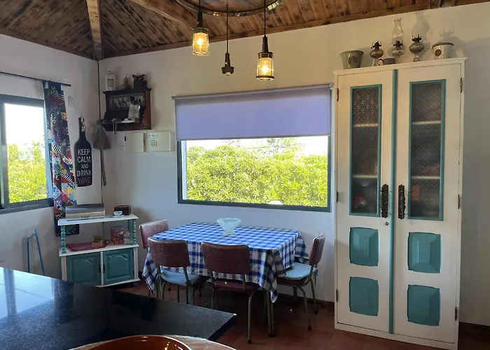 Welcome To Casa Fitz With Ocean Views And Air Conditioning Nyaraló